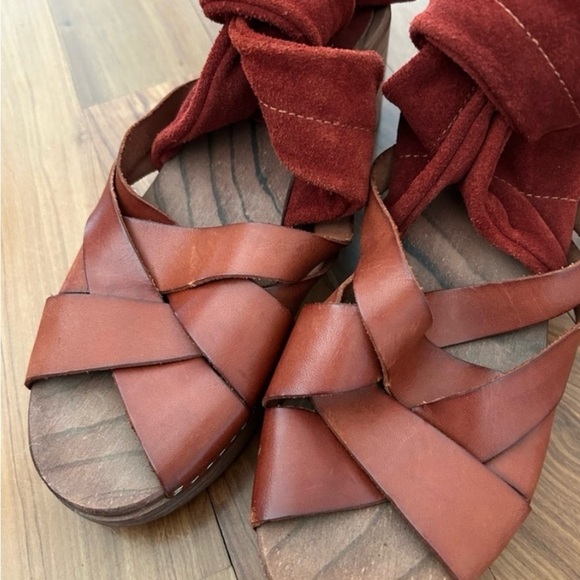 Free People | Women’s rust Emmy suede leather criss cross bridge strap clogs sz7 - Picture 7 of 16